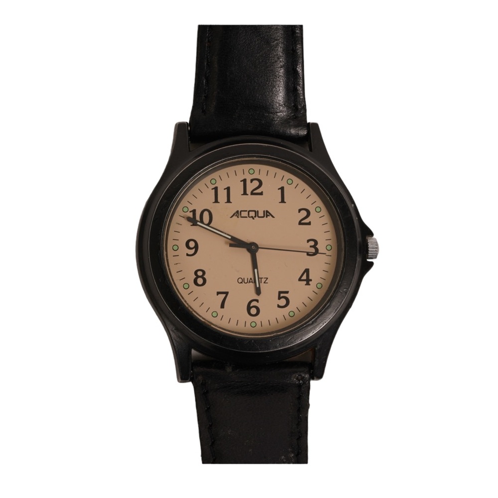 Acqua Black & Cream Case/Dial Face w/Black Leather Strap. Needs Battery Unisex